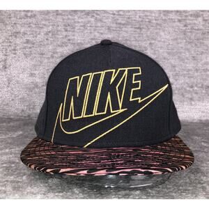 Nike True Wool Spell Out Gray Neon Pink Yellow Snap Back Cap Hat